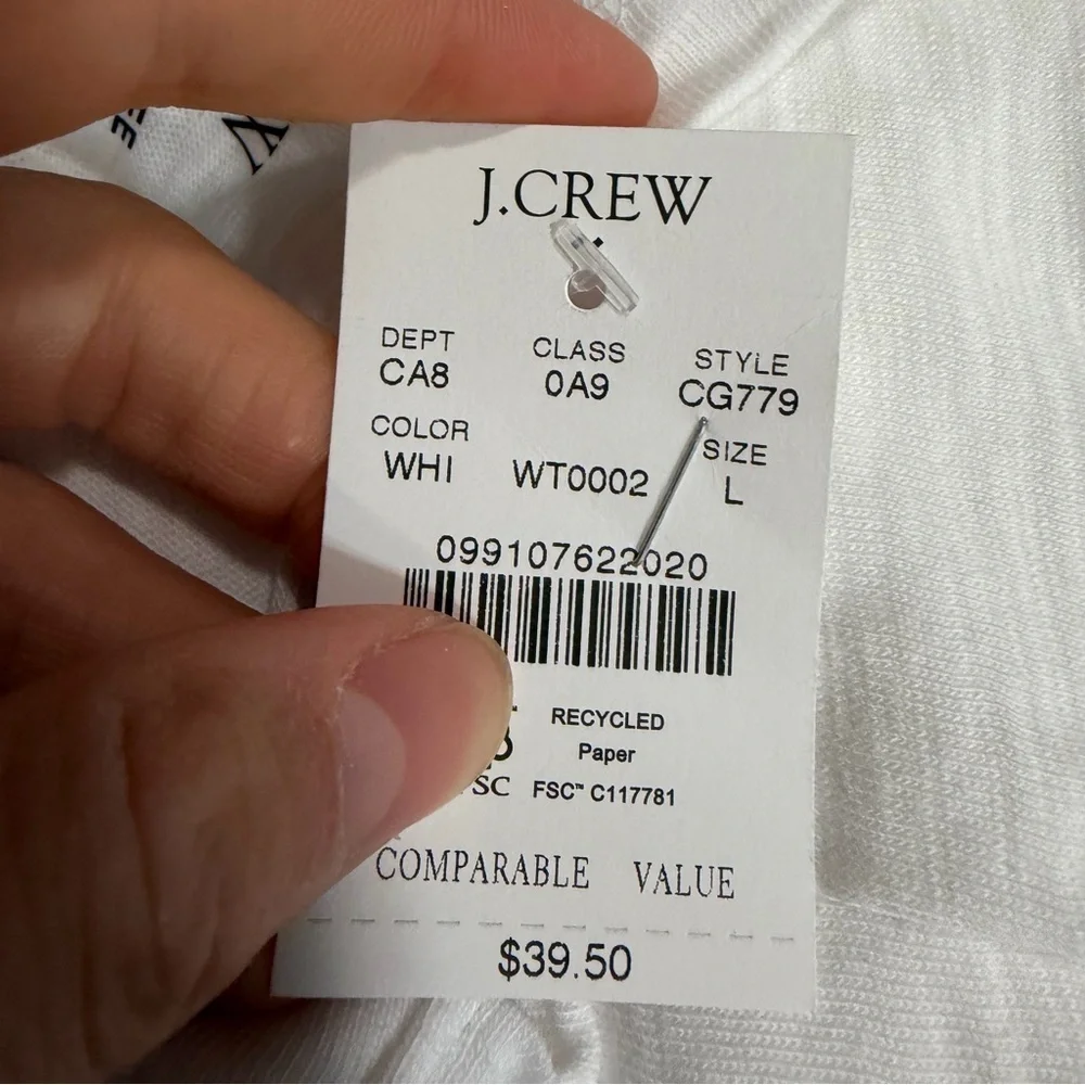 J crew white Short-sleeve girlfriend crewneck tee
